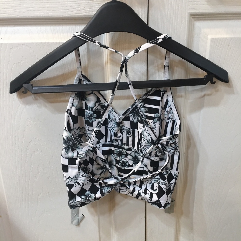 Crop top - Picture 3 of 3